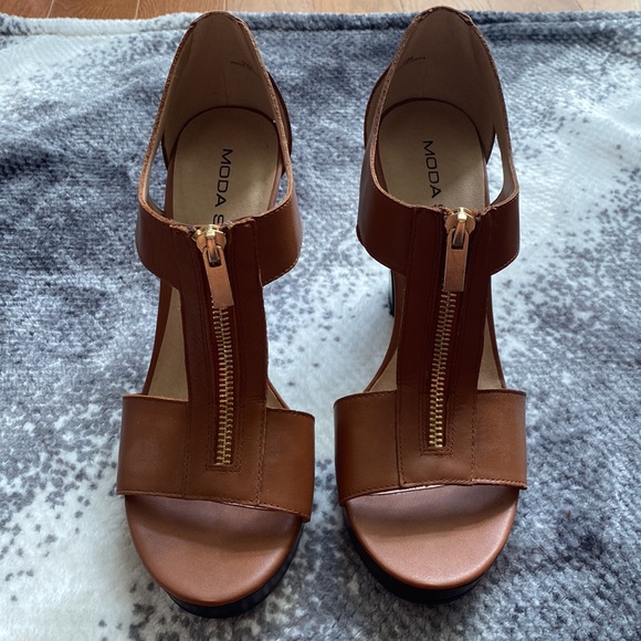 NWOT Moda Spana High Heels - Picture 2 of 6